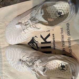 Hike Lorax Pro Woman’s Barefoot Shoe. Size 41 (10-10.5)